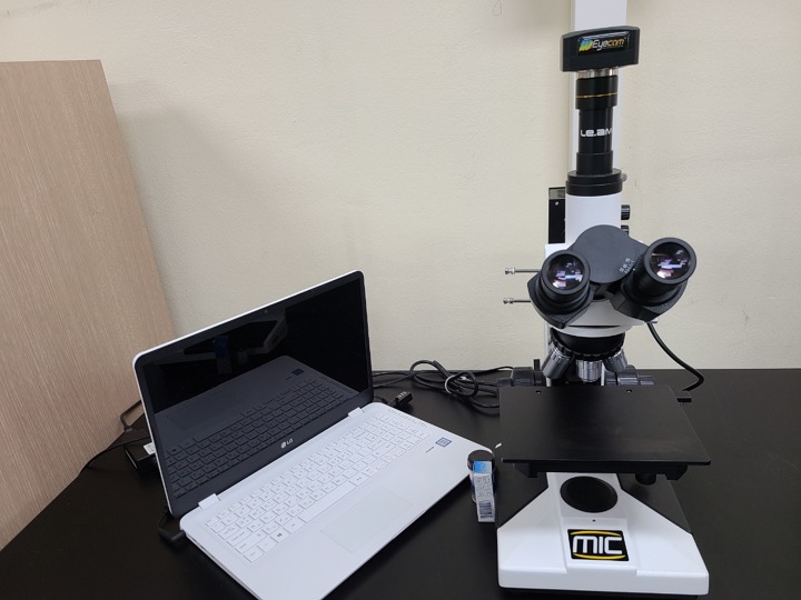 Optical microscope for sample and device inspection