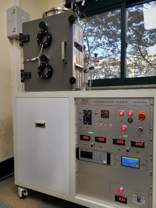 Thermal evaporator used for electrode deposition